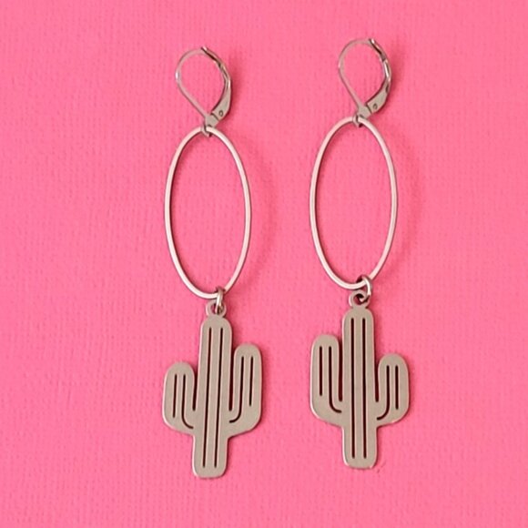 SAGUARO CACTUS Oval Charm Earrings Stainless Steel Lever Back Western Cowgirl - Picture 4 of 6